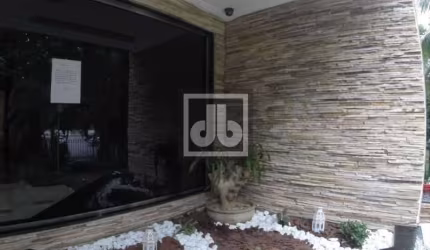 Apartamento com 2 quartos à venda na Rua Ana Cristina Cesar, Freguesia (Jacarepaguá), Rio de Janeiro, 52 m2 por R$ 200.000