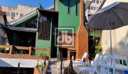 Casa em condomínio fechado com 5 quartos à venda na Rua Alto Alegre, Pechincha, Rio de Janeiro, 334 m2 por R$ 1.490.000