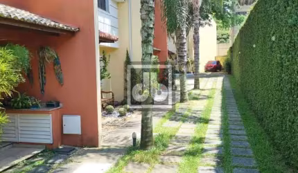 Casa em condomínio fechado com 5 quartos à venda na Estrada Pau-ferro, Freguesia (Jacarepaguá), Rio de Janeiro, 182 m2 por R$ 980.000