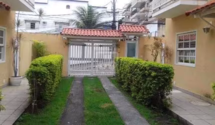 Casa em condomínio fechado com 2 quartos à venda na Rua Ana Silva, Pechincha, Rio de Janeiro, 88 m2 por R$ 340.000