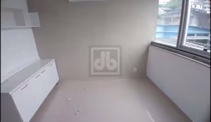 Sala comercial à venda na Avenida Geremário Dantas, Pechincha, Rio de Janeiro, 21 m2 por R$ 130.000