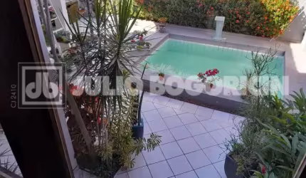 Casa em condomínio fechado com 3 quartos à venda na Rua Marechal Artur Portela, Anil, Rio de Janeiro, 241 m2 por R$ 950.000