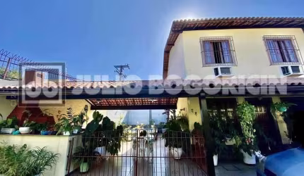 Casa em condomínio fechado com 3 quartos à venda na Rua Imuta, Pechincha, Rio de Janeiro, 134 m2 por R$ 650.000