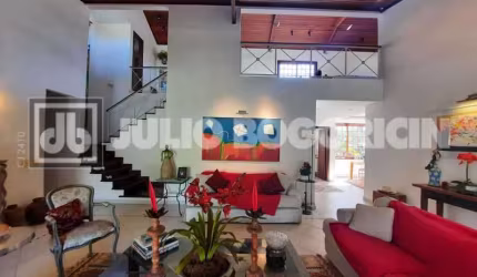 Casa em condomínio fechado com 3 quartos à venda na Avenida Tenente-Coronel Muniz de Aragão, Anil, Rio de Janeiro, 663 m2 por R$ 1.290.000