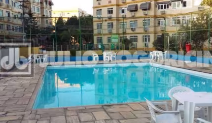Apartamento com 2 quartos à venda na Estrada Marechal Miguel Salazar Mendes de Morais, Taquara, Rio de Janeiro, 53 m2 por R$ 250.000