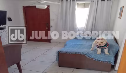 Apartamento com 2 quartos à venda na Rua Frei Luiz Alevato, Taquara, Rio de Janeiro, 50 m2 por R$ 195.000