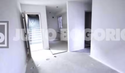 Apartamento com 2 quartos à venda na Avenida das Lagoas, Gardênia Azul, Rio de Janeiro, 48 m2 por R$ 195.000