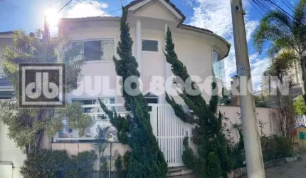 Casa em condomínio fechado com 3 quartos à venda na Rua Zoroastro Pamplona, Freguesia (Jacarepaguá), Rio de Janeiro, 119 m2 por R$ 885.000