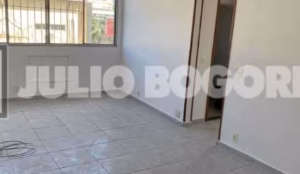 Apartamento com 2 quartos à venda na Estrada dos Três Rios, Freguesia (Jacarepaguá), Rio de Janeiro, 72 m2 por R$ 325.000