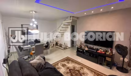 Casa em condomínio fechado com 3 quartos à venda na Rua Virgínia Vidal, Tanque, Rio de Janeiro, 125 m2 por R$ 390.000