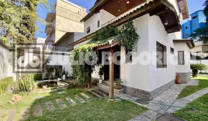 Casa com 3 quartos à venda na Estrada Capenha, Pechincha, Rio de Janeiro, 176 m2 por R$ 1.100.000