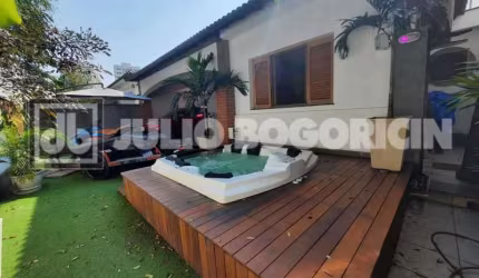 Casa com 4 quartos à venda na Rua Olímpia do Couto, Pechincha, Rio de Janeiro, 226 m2 por R$ 1.932.000