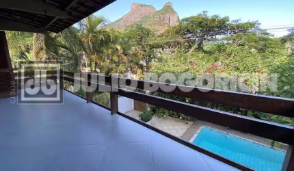 Casa em condomínio fechado com 4 quartos à venda na Rua Calheiros Gomes, Barra da Tijuca, Rio de Janeiro, 301 m2 por R$ 2.600.000