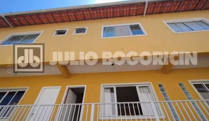 Casa em condomínio fechado com 2 quartos à venda na Rua Artur Orlando, Pechincha, Rio de Janeiro, 71 m2 por R$ 300.000