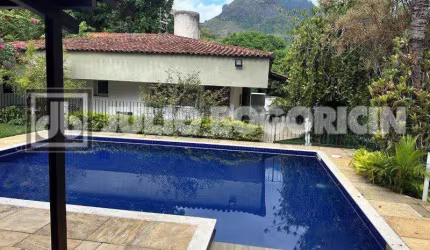 Casa com 3 quartos à venda na Estrada do Guanumbi, Freguesia (Jacarepaguá), Rio de Janeiro, 662 m2 por R$ 1.100.000