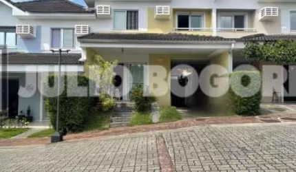 Casa em condomínio fechado com 3 quartos à venda na Estrada Pau-ferro, Freguesia (Jacarepaguá), Rio de Janeiro, 147 m2 por R$ 1.200.000
