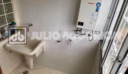Apartamento com 2 quartos à venda na Estrada Pau-ferro, Pechincha, Rio de Janeiro, 77 m2 por R$ 410.000