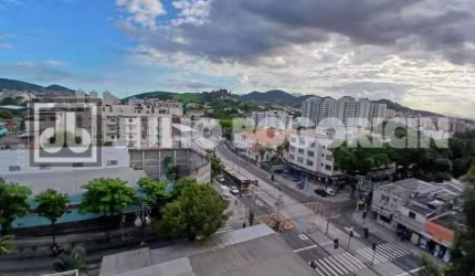 Apartamento com 3 quartos à venda na Rua Cândido Benício, Campinho, Rio de Janeiro, 73 m2 por R$ 169.000