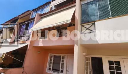 Casa em condomínio fechado com 4 quartos à venda na Rua Alberto Cavalcanti, Recreio dos Bandeirantes, Rio de Janeiro, 140 m2 por R$ 850.000