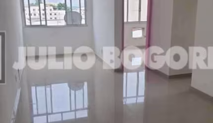 Apartamento com 2 quartos à venda na Rua Ernestina, Lins de Vasconcelos, Rio de Janeiro, 89 m2 por R$ 195.000