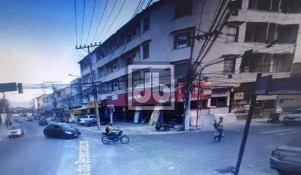 Sala comercial com 30 salas à venda na Avenida dos Democráticos, Manguinhos, Rio de Janeiro, 970 m2 por R$ 1.800.000