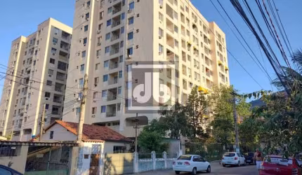 Apartamento com 2 quartos à venda na Rua Dionísio Fernandes, Engenho de Dentro, Rio de Janeiro, 55 m2 por R$ 200.000