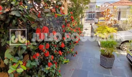 Apartamento com 2 quartos à venda na Rua Ubiraci, Higienópolis, Rio de Janeiro, 69 m2 por R$ 250.000