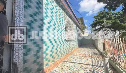 Casa com 2 quartos à venda na Rua Joaquim Martins, Encantado, Rio de Janeiro, 334 m2 por R$ 220.000
