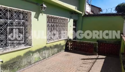 Apartamento com 4 quartos para alugar na Rua Maranhão, Méier, Rio de Janeiro por R$ 2.500