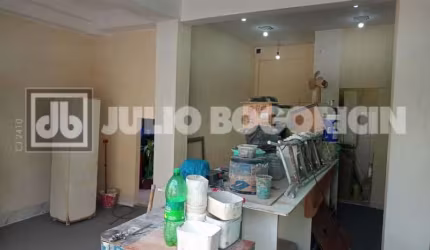 Prédio à venda na Rua Barão do Bom Retiro, Engenho Novo, Rio de Janeiro, 276 m2 por R$ 490.000