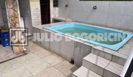 Casa com 3 quartos à venda na Rua Bueno de Paiva, Méier, Rio de Janeiro, 261 m2 por R$ 750.000