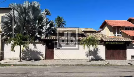 Casa com 3 quartos à venda na Avenida Doutor Eduardo Lúcio Rodrigues Picanço, Itaipu, Niterói, 405 m2 por R$ 1.200.000