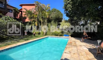 Casa em condomínio fechado com 3 quartos à venda na Rua Amadeu Gomes, Sapê, Niterói, 355 m2 por R$ 1.450.000