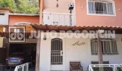 Casa com 4 quartos à venda na Rua São José, Fonseca, Niterói, 198 m2 por R$ 750.000