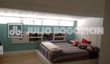 Casa em condomínio fechado com 4 quartos à venda na Travessa Maria Elmira, Santa Rosa, Niterói, 200 m2 por R$ 1.500.000