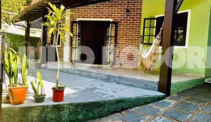 Casa em condomínio fechado com 2 quartos à venda na Rua Debret, Mata Paca, Niterói, 230 m2 por R$ 900.000
