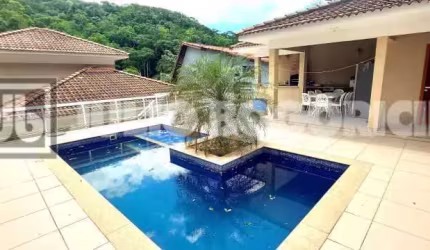 Casa em condomínio fechado com 3 quartos à venda na Estrada Francisco da Cruz Nunes, Piratininga, Niterói, 250 m2 por R$ 1.600.000