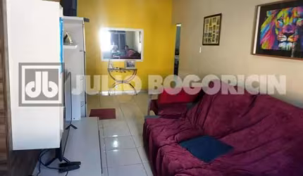 Casa com 13 quartos à venda na Rua Abigail Rebelo, Santa Rosa, Niterói, 299 m2 por R$ 550.000