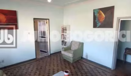Casa em condomínio fechado com 3 quartos à venda na Travessa Orminda Azevedo, Zé Garoto, São Gonçalo, 229 m2 por R$ 1.100.000