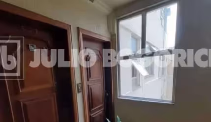 Apartamento com 3 quartos à venda na Rua Comendador Queiroz, Icaraí, Niterói, 100 m2 por R$ 900.000