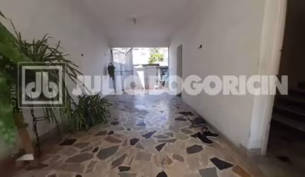 Casa com 4 quartos à venda na Rua Maestro José Botelho, Vital Brasil, Niterói, 262 m2 por R$ 1.200.000
