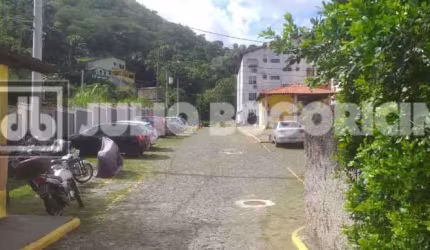 Apartamento com 2 quartos à venda na Rua Martins Torres, Santa Rosa, Niterói, 51 m2 por R$ 200.000