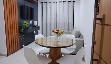 Charmoso apartamento a metros do mar