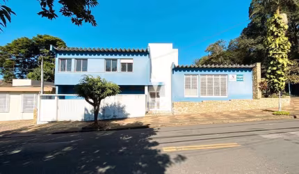 CASA DE ESQUINA PARA VENDA NO JARDIM GUANABARA.