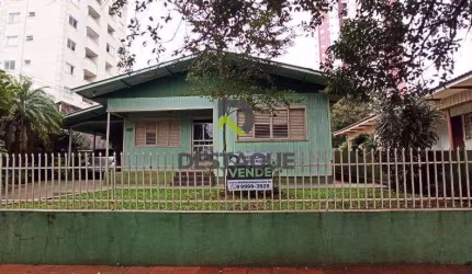 Terreno no centro com 825m2