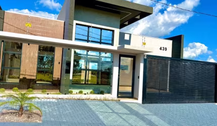 *CASA PRONTA, COM 03 SUITES E PISCINA NO TROPICAL III