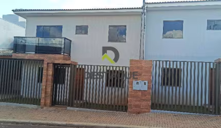 Sobrado com 3 dormitorios - Bairro Pioneiros Catarinenses