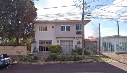 Sobrado Comercial e Residencial  com 2 salas e 2 suites- Bairro Coqueiral
