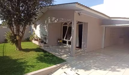Casa a venda com 3 dormitorios- Bairro Centro, proximo Cancelli