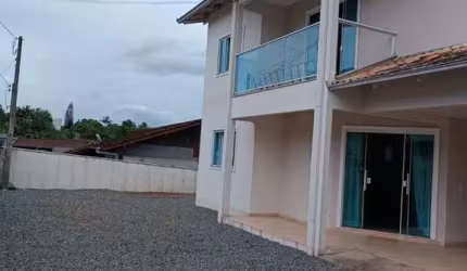 Casa para Venda em Joinville, Bom Retiro, 4 dormitórios, 2 suítes, 4 banheiros, 2 vagas